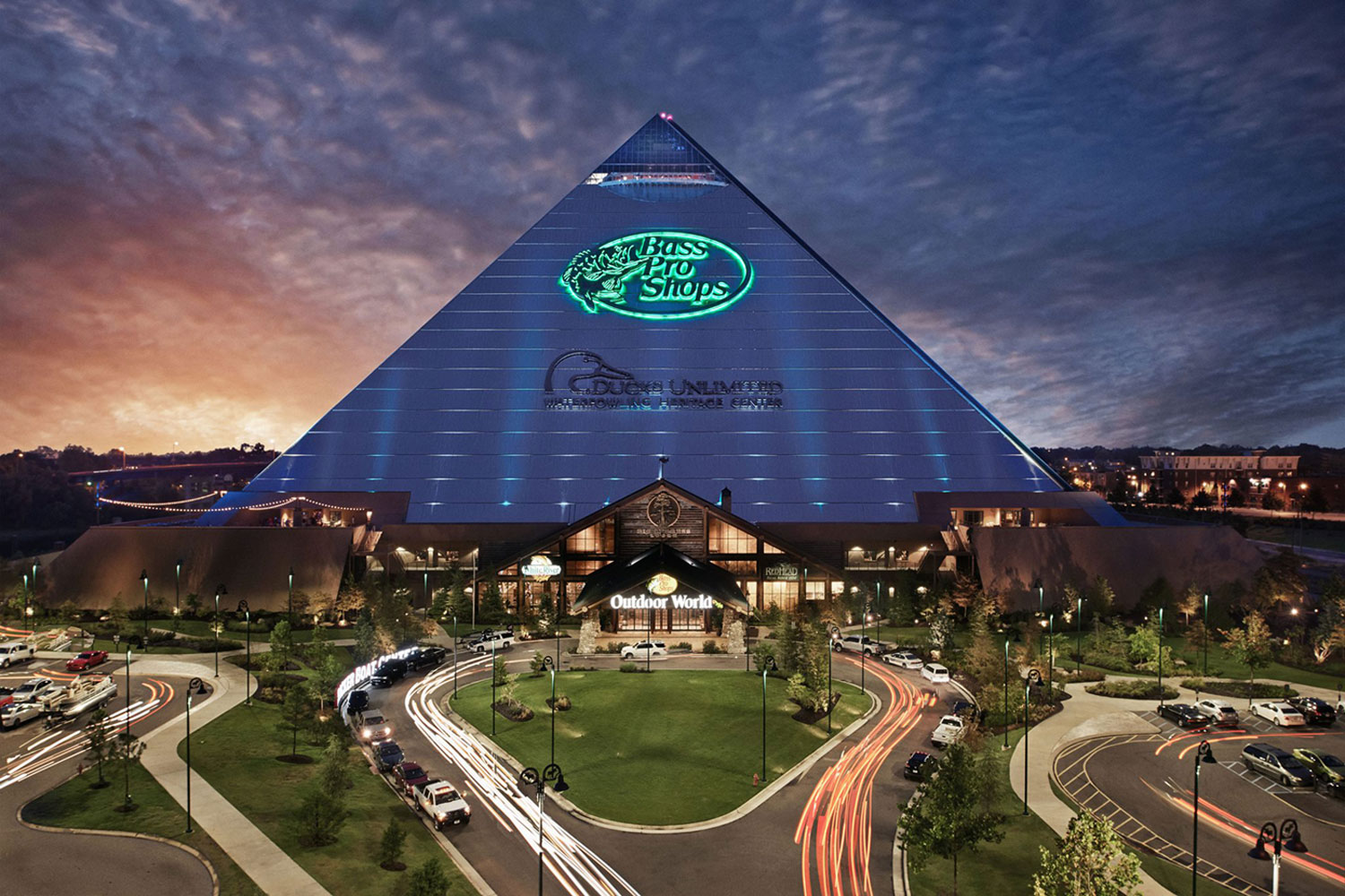 Mega Bass Pro Shops Pyramid In Downtown Memphis TN Different Adventures